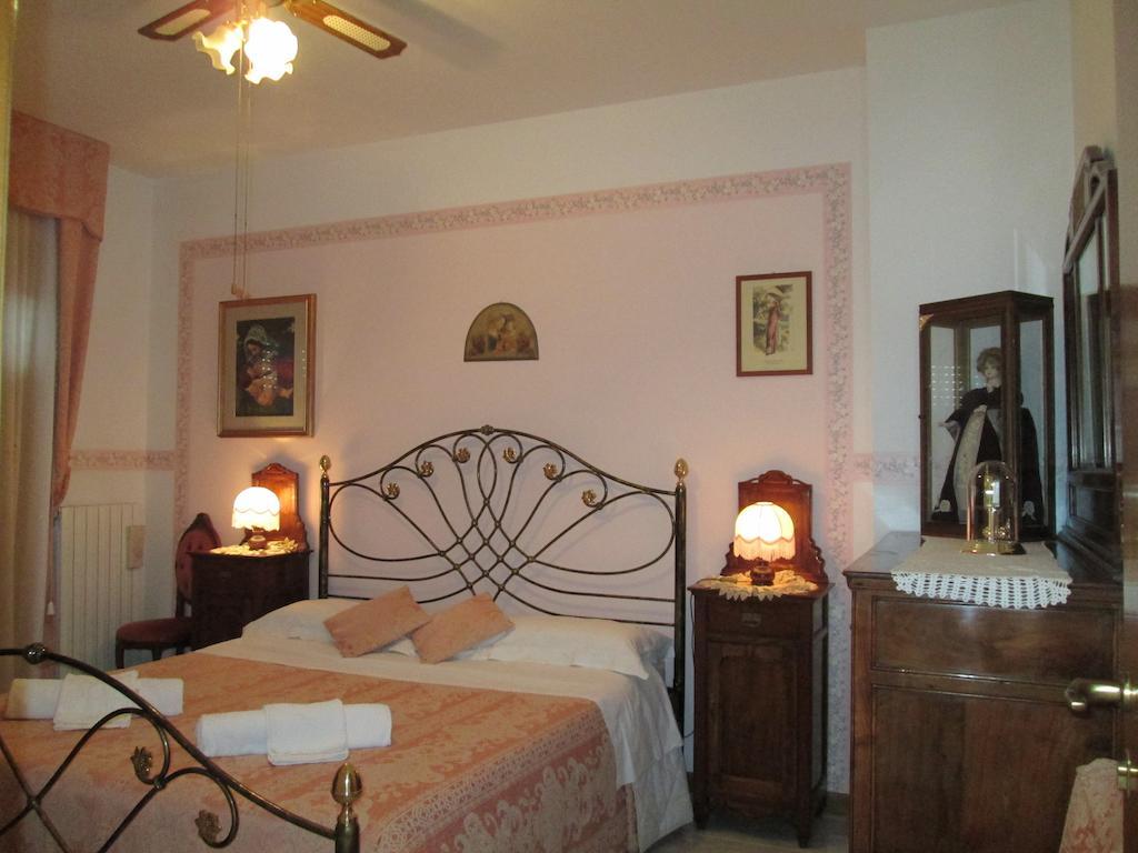 אסקולי פיצ'נו B&B Le Begonie חדר תמונה